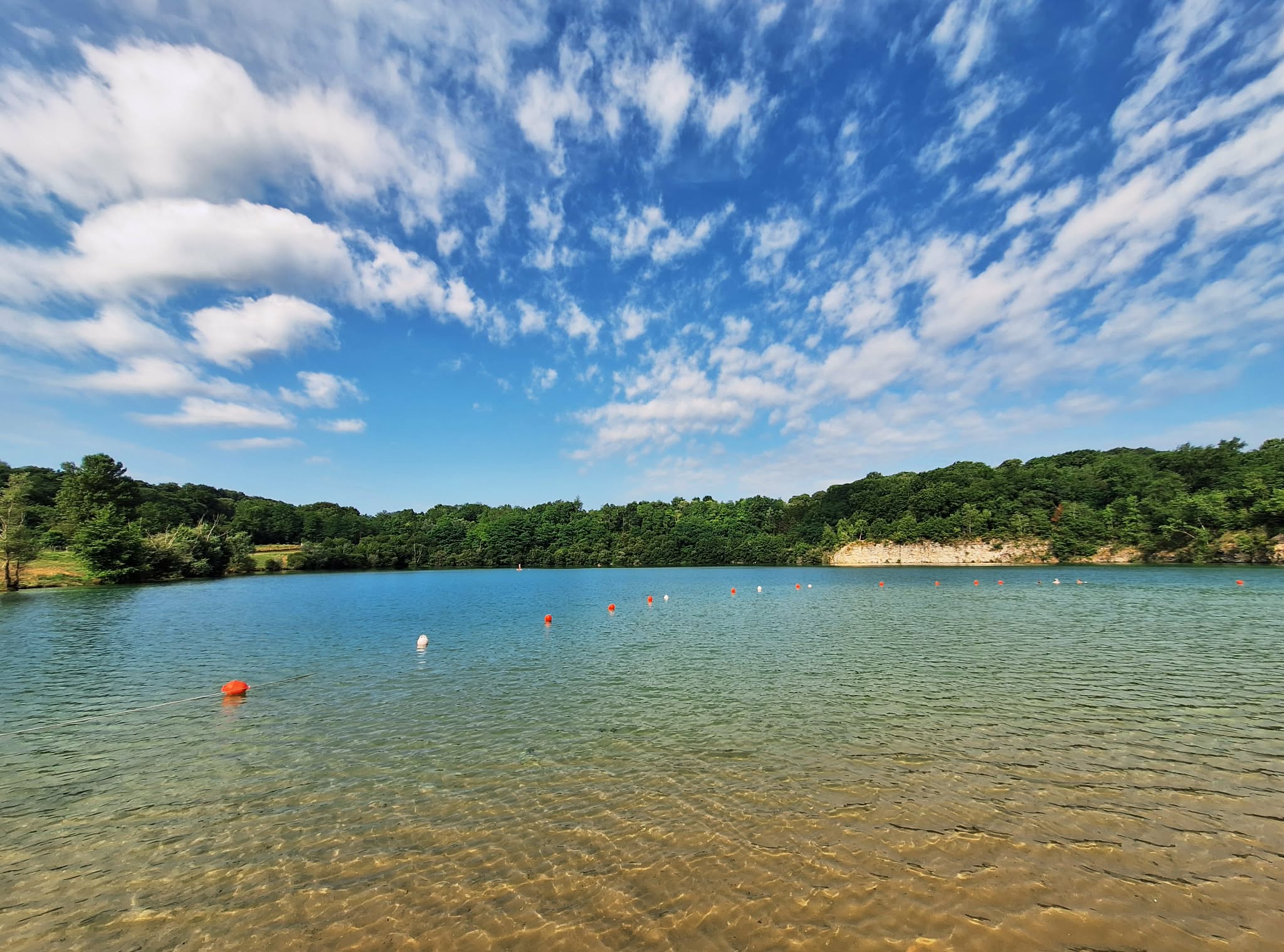 3fc2ed48-3515-4236-9392-3fd47b8fa29d lac de Guicjhe